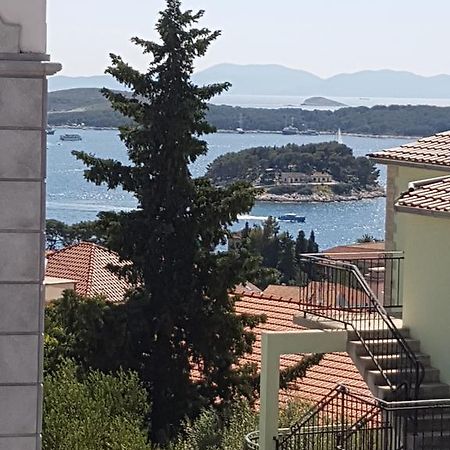 Apartmani Vini 赫瓦尔 外观 照片