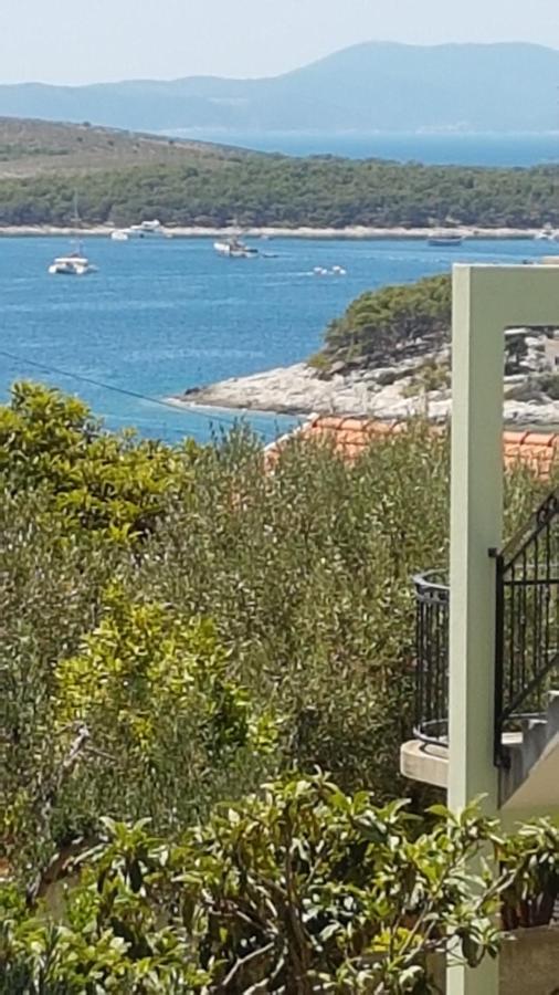 Apartmani Vini 赫瓦尔 外观 照片