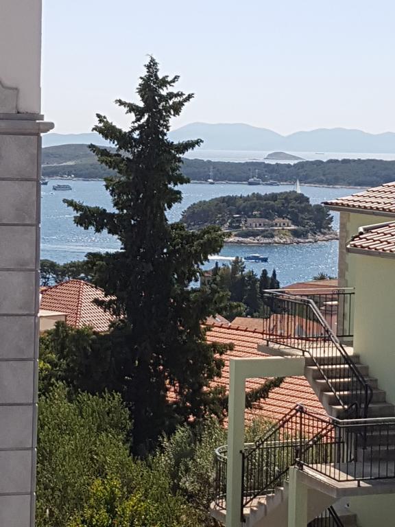 Apartmani Vini 赫瓦尔 外观 照片