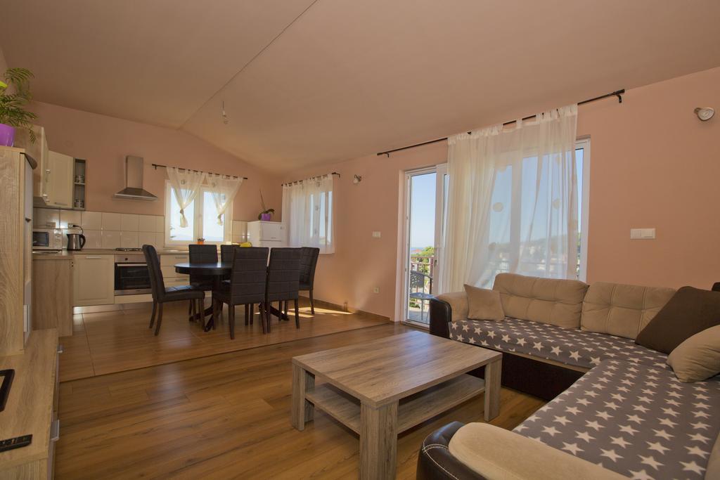 Apartmani Vini 赫瓦尔 外观 照片